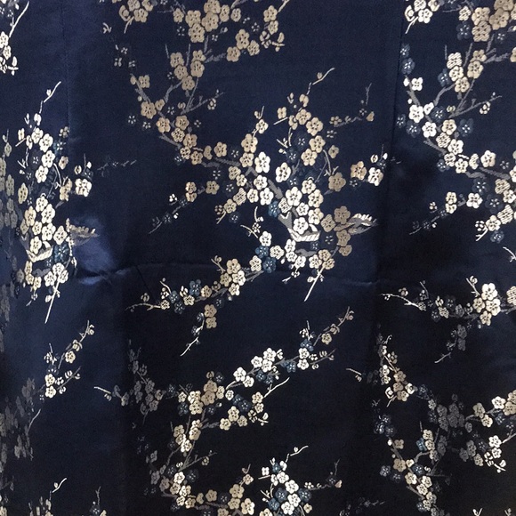 Mandarin dress - Picture 4 of 4